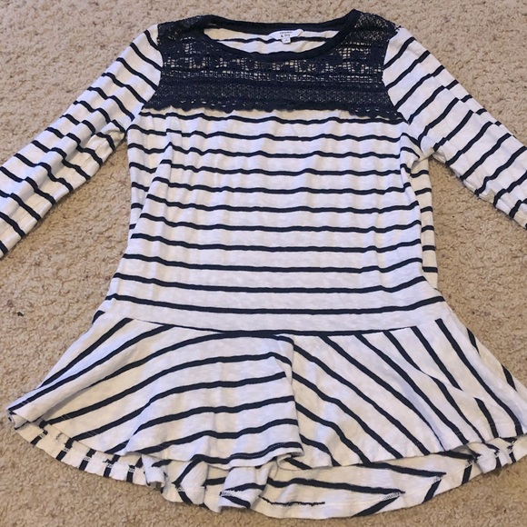 crown & ivy Sweaters - Crown and ivy size small white stripe shirt